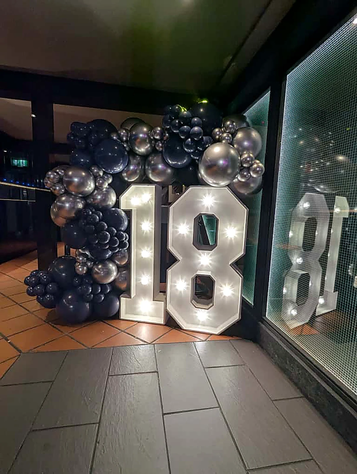 18 light up birthday numbers